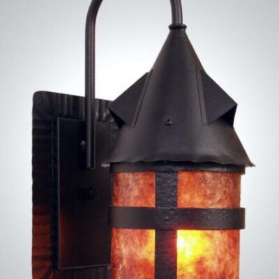 Portland Wall Lantern